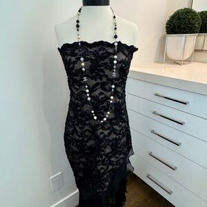 Chic Black Lace Strapless Dress - Casadei Size L